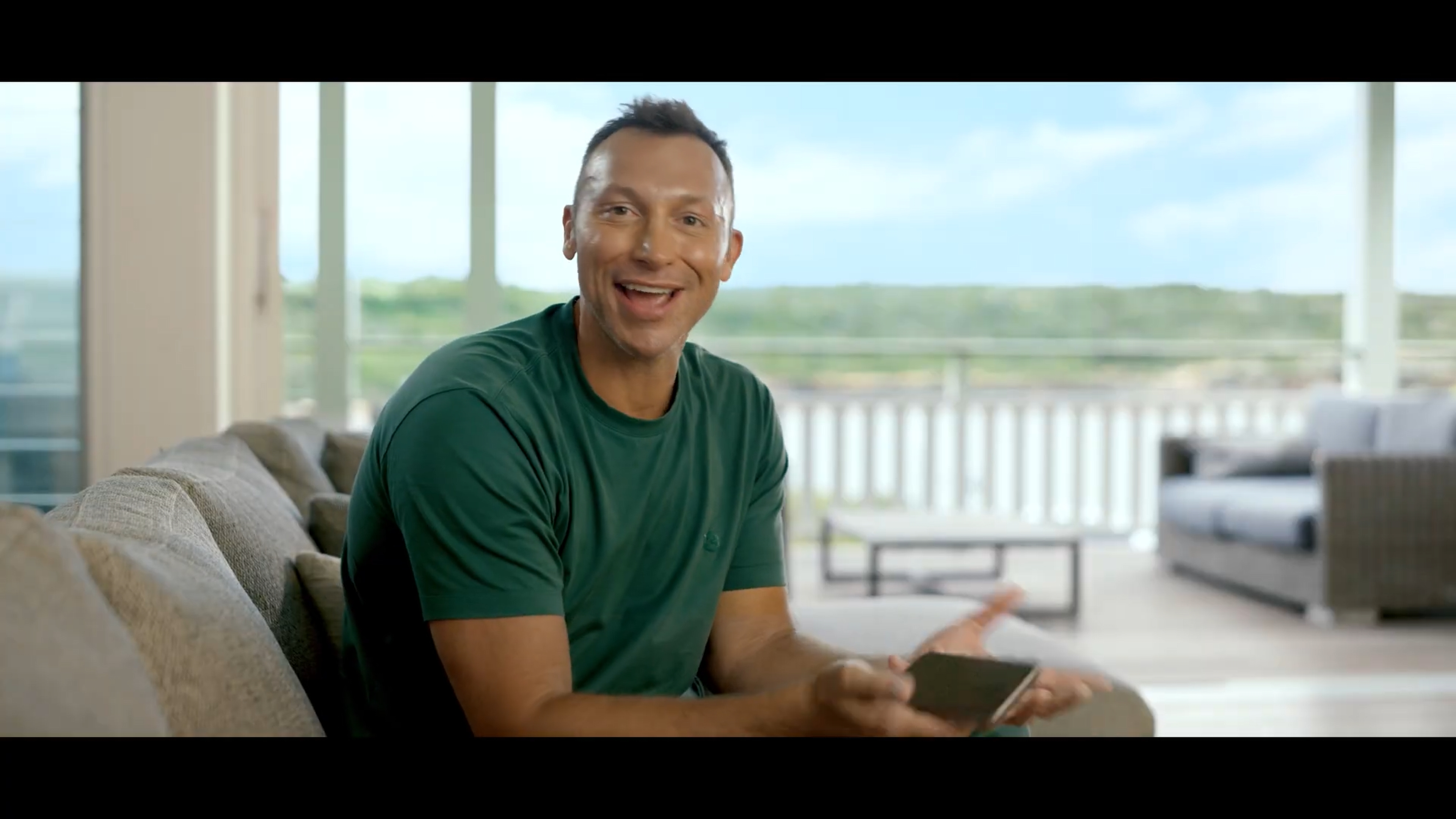 Frame from Fox ESS – Ian Thorpe